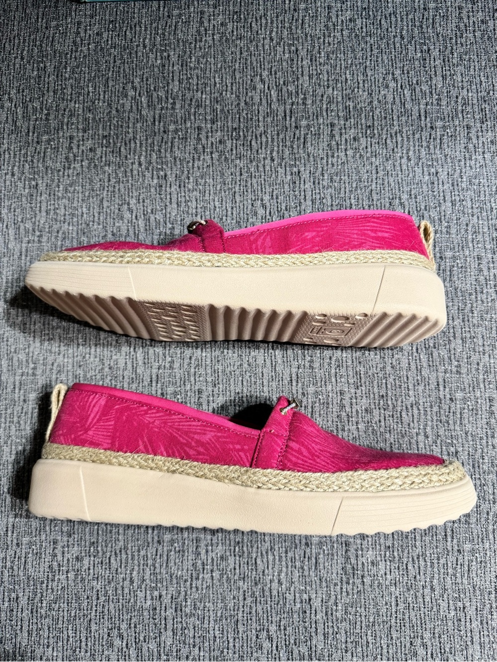 B Zees Women’s Maui Slip On Loafers - Picture 5 of 14